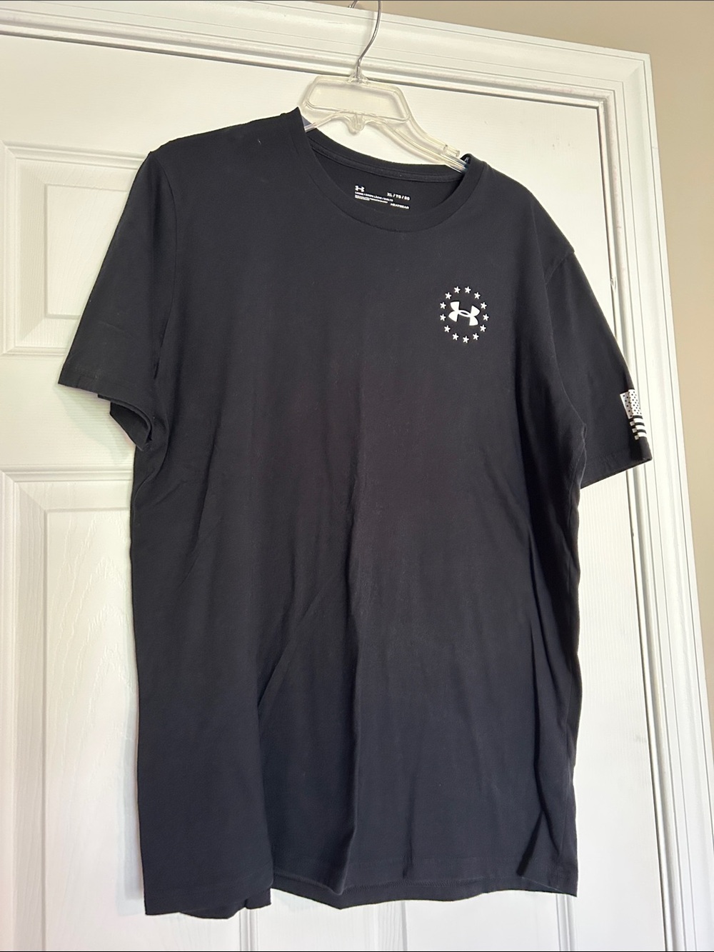 Under Armour Men’s Black Short Sleeve Crew Logo Tee
